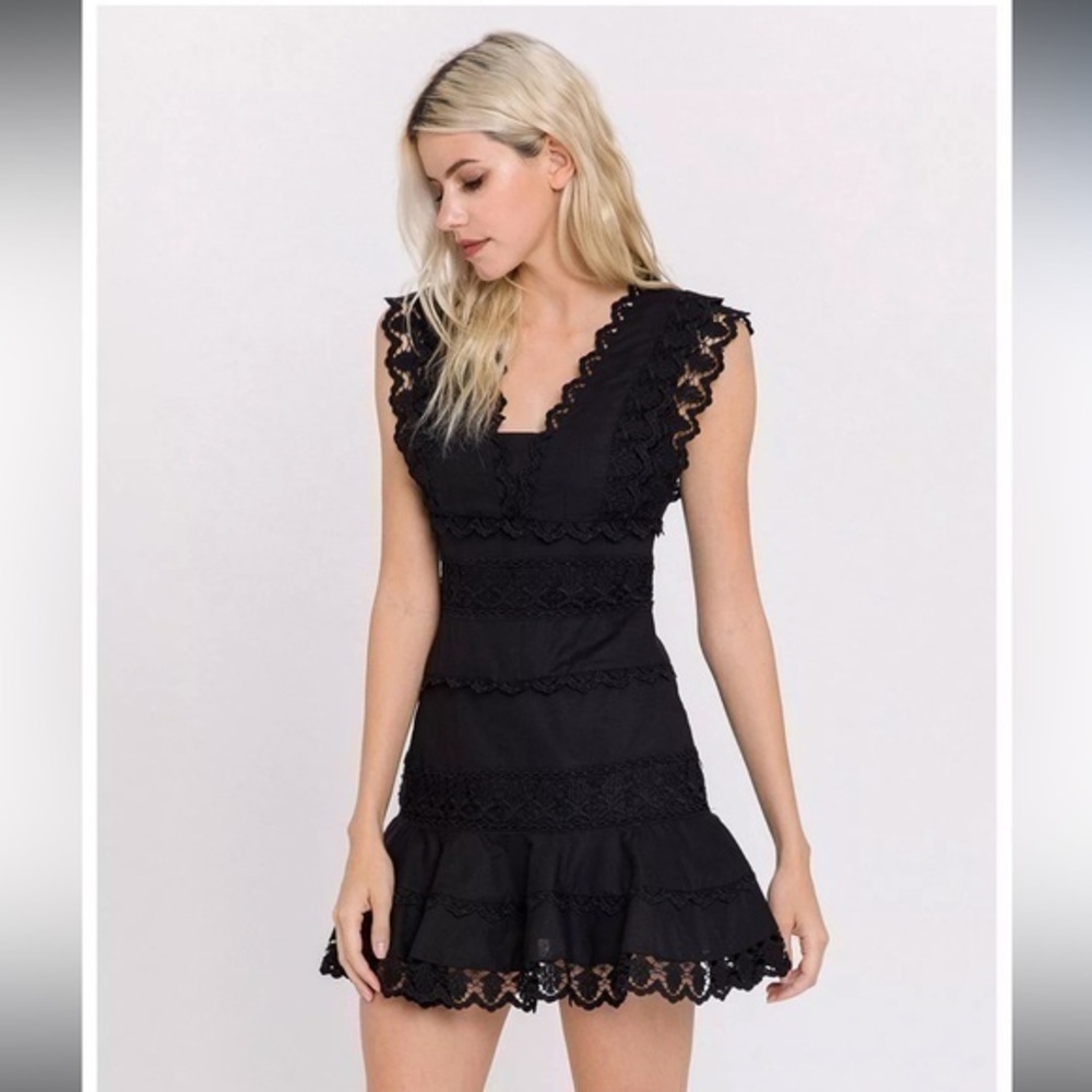 New ▶️ Endless Rose ◀️ Plunging Lace Dress